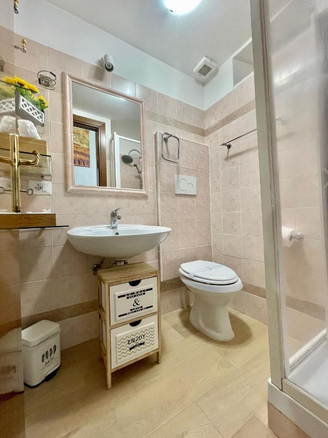 A.d Vatican House Apartment