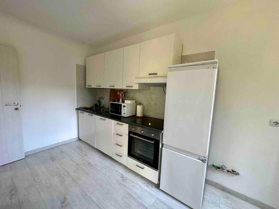 Apartment Luminoso Domus Eur *