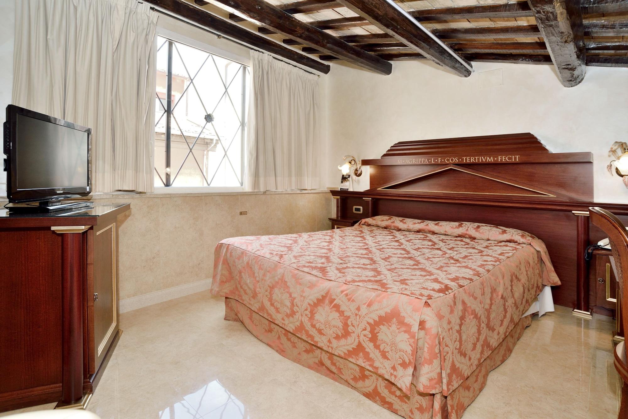 Hotel Pantheon Rome