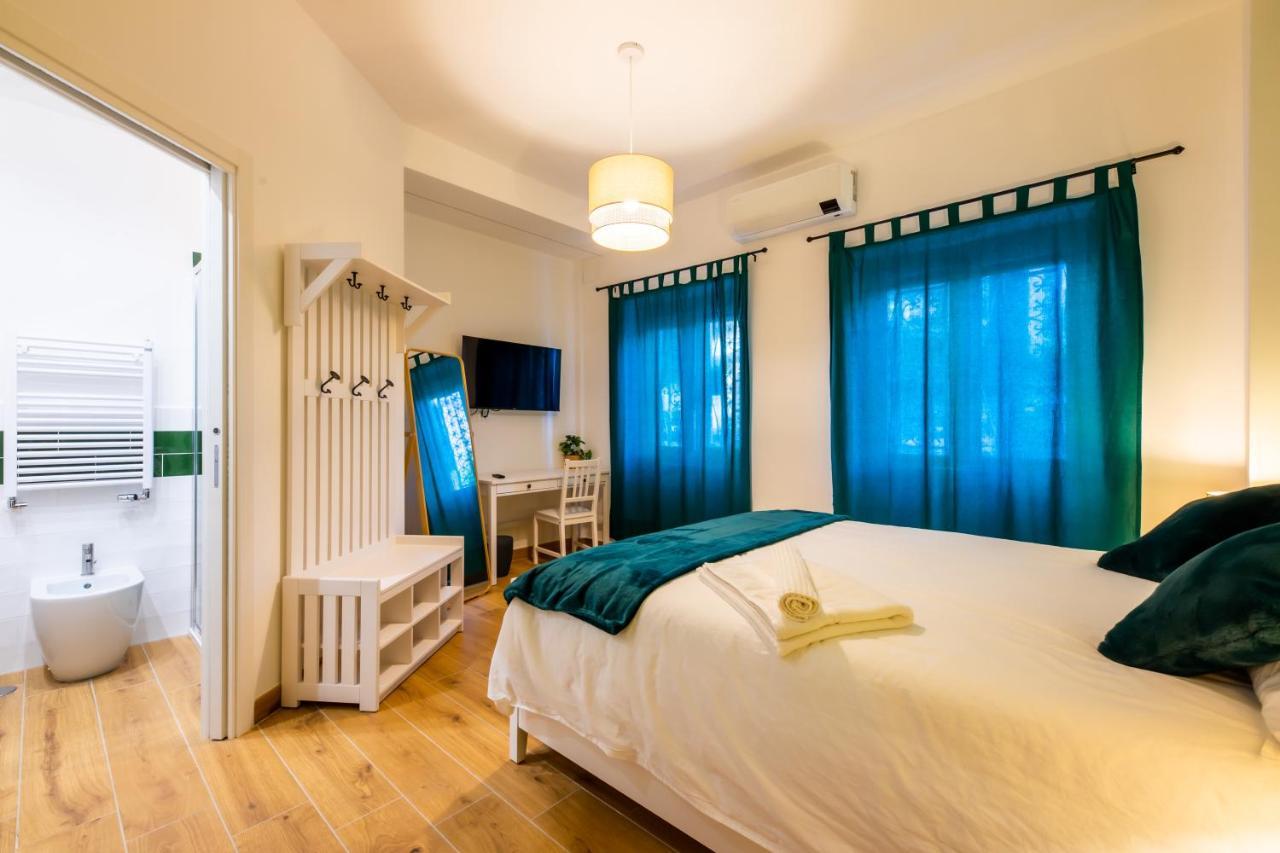 Across The Bed & Breakfast Roma