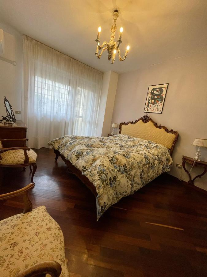 Bed & Breakfast Stanza Classica Eur Tintoretto Rome