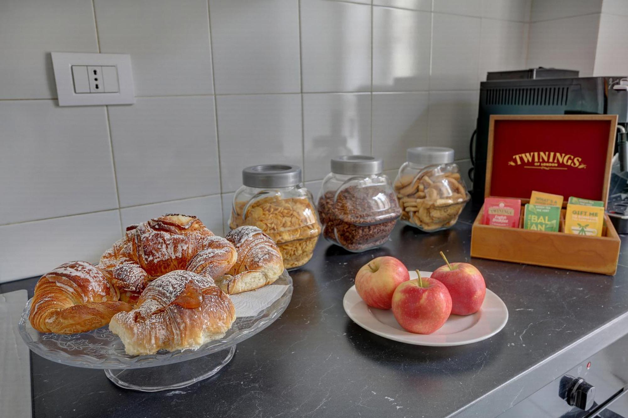 Sunny Guest house Rome