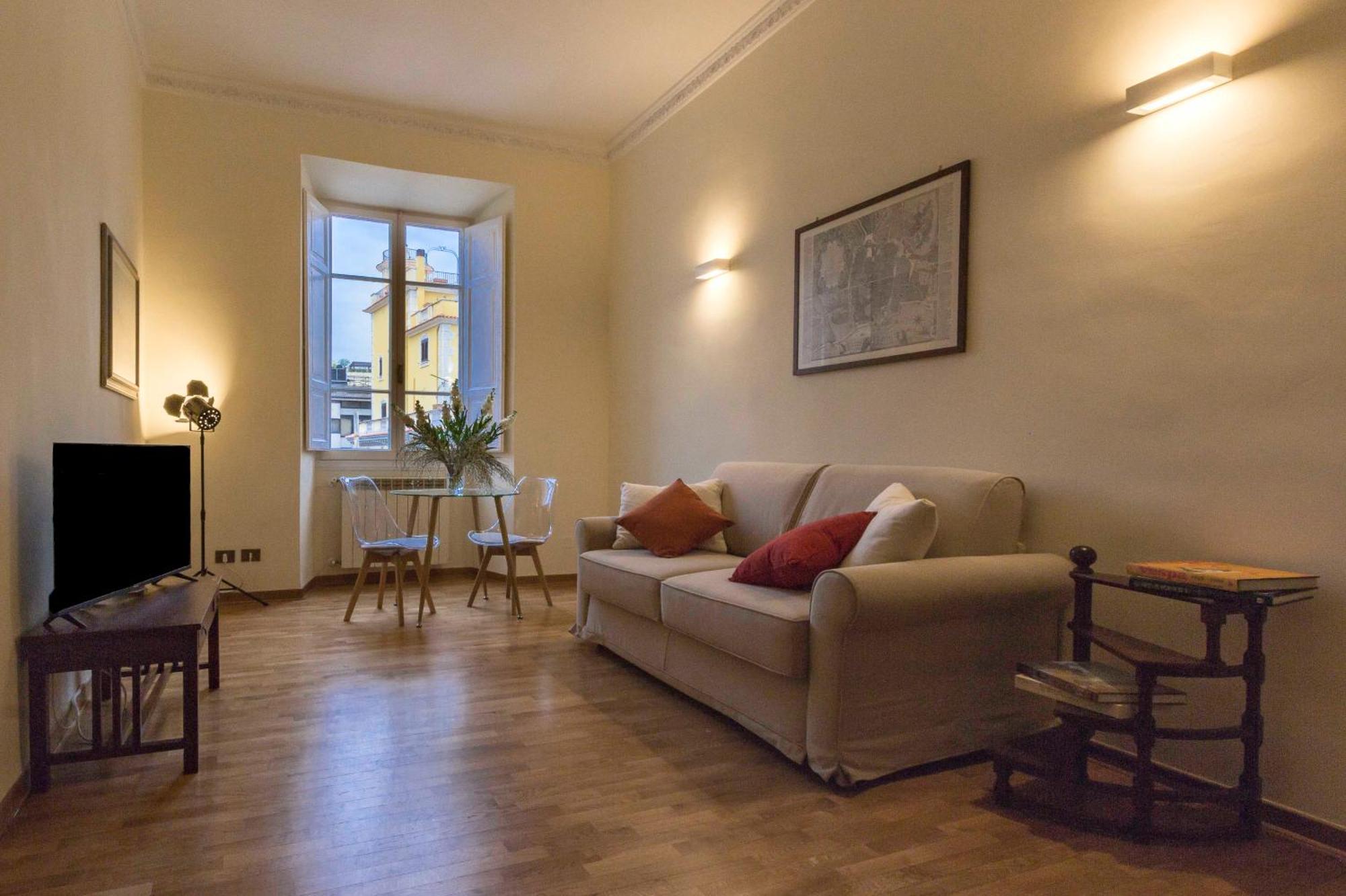 Domus 1886 * Roma