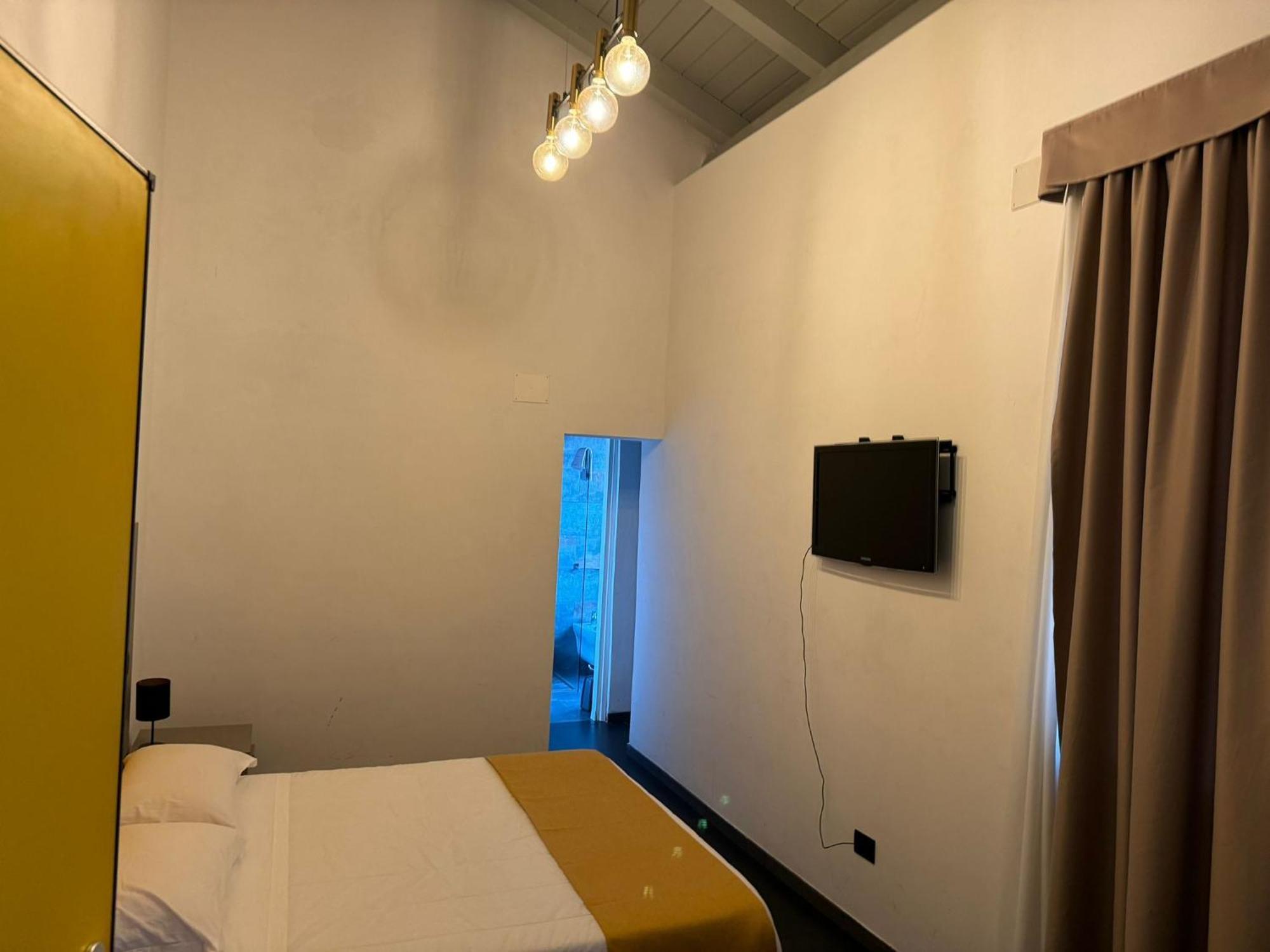 Dazio Exclusive 3* Rome