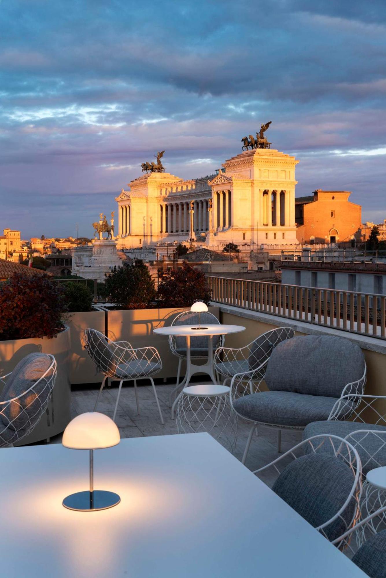 Radisson Collection Hotel, Antica 5* Rome