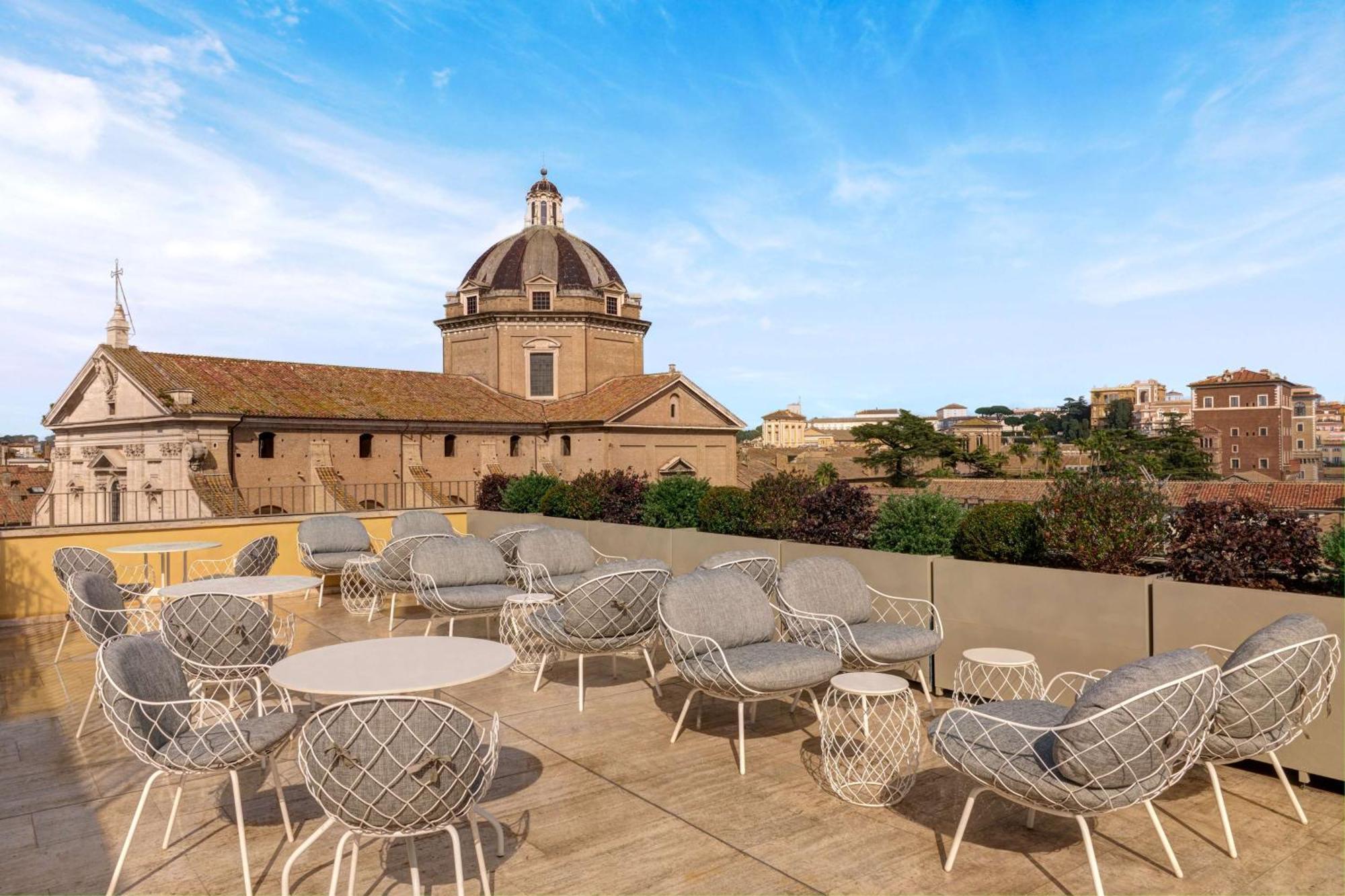 Radisson Collection Hotel, Antica 5* Rome