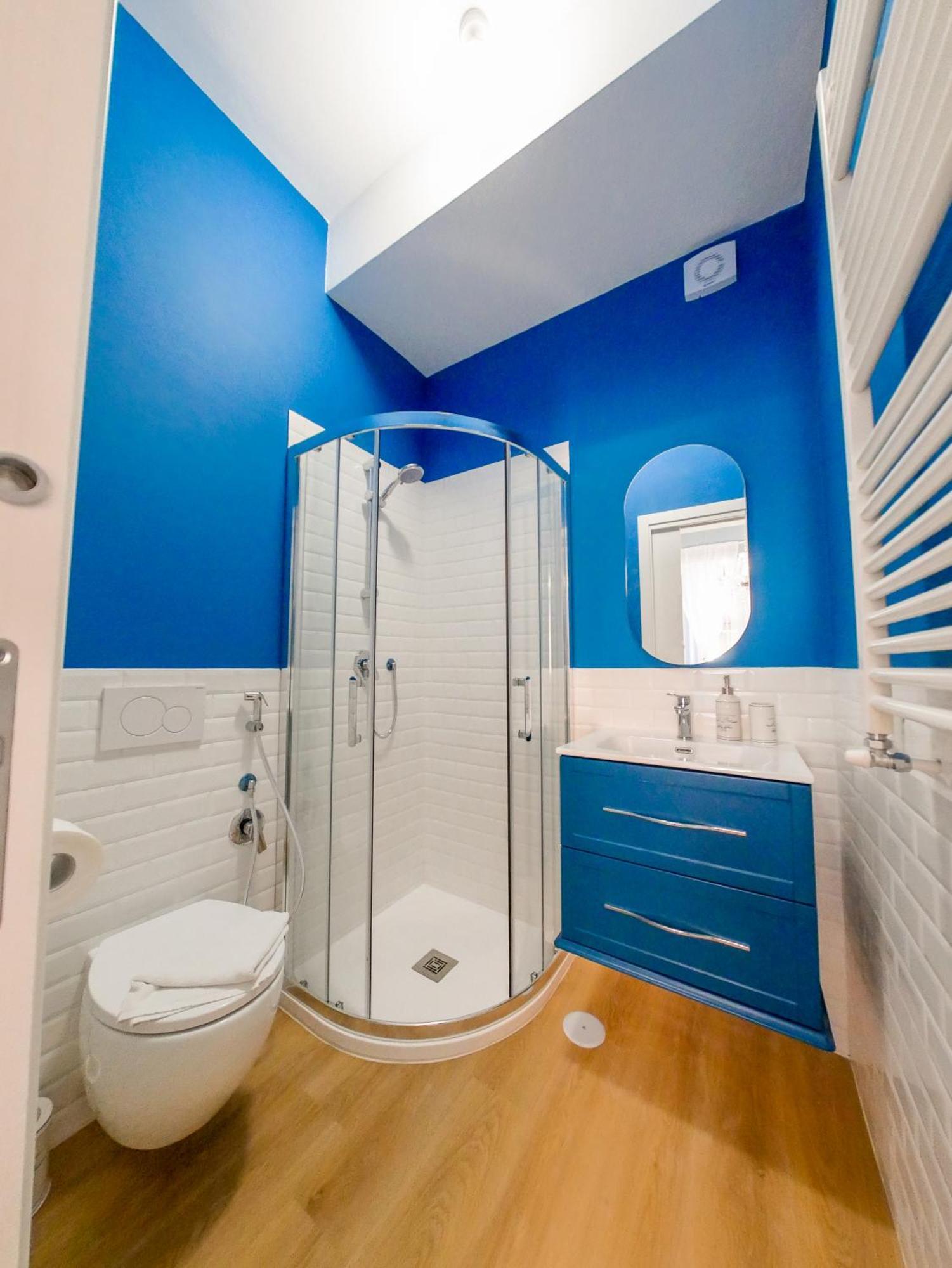Chic Modern 2-bedroom Near Metro Rome
