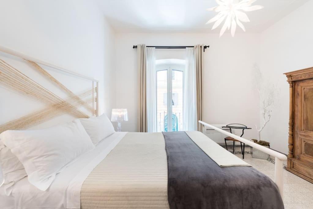 Apartment Modern Comfort, Poetic Charm *
