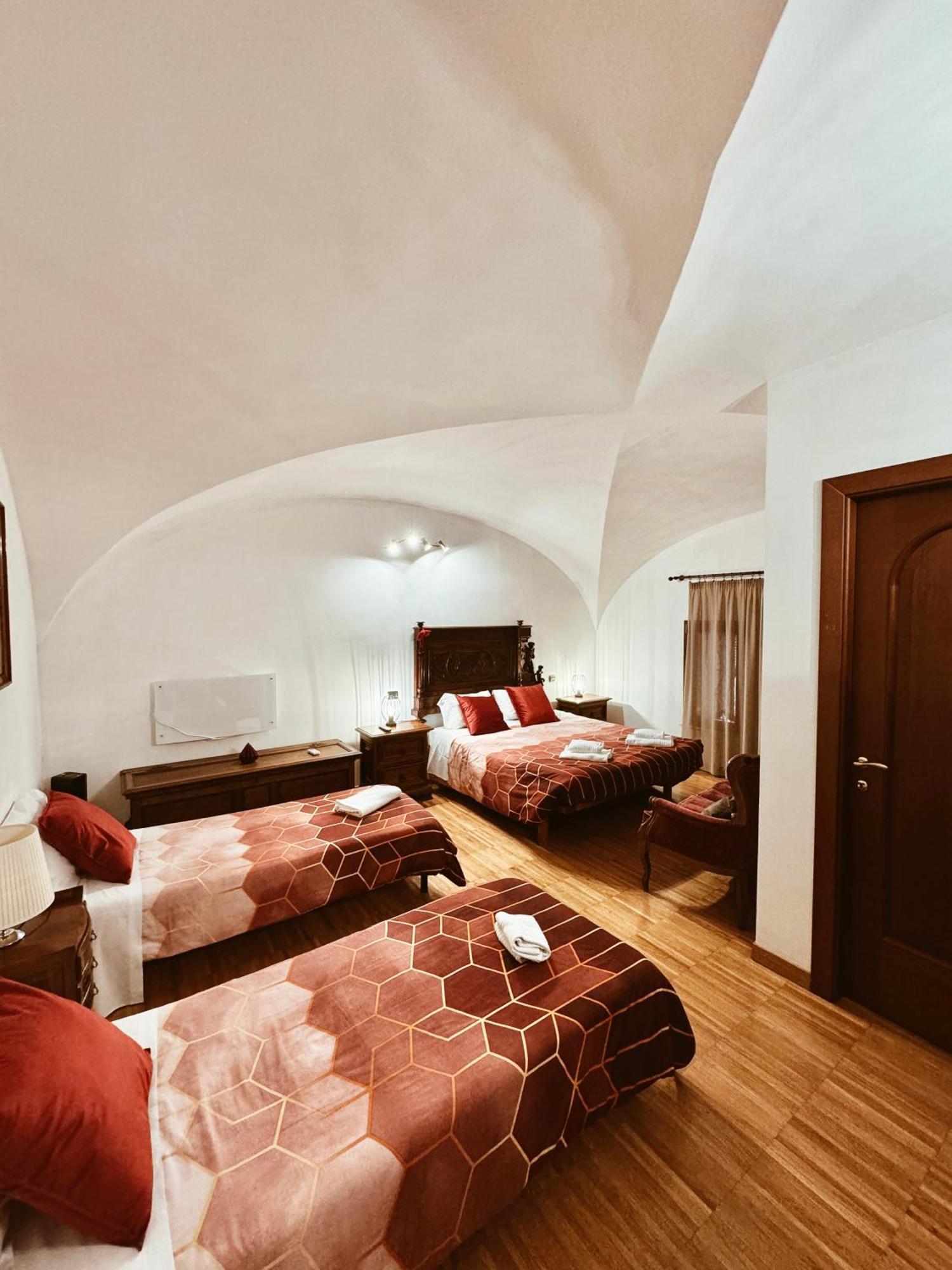 Residenza Tritone Luxury Trevi Fountain Guest house *