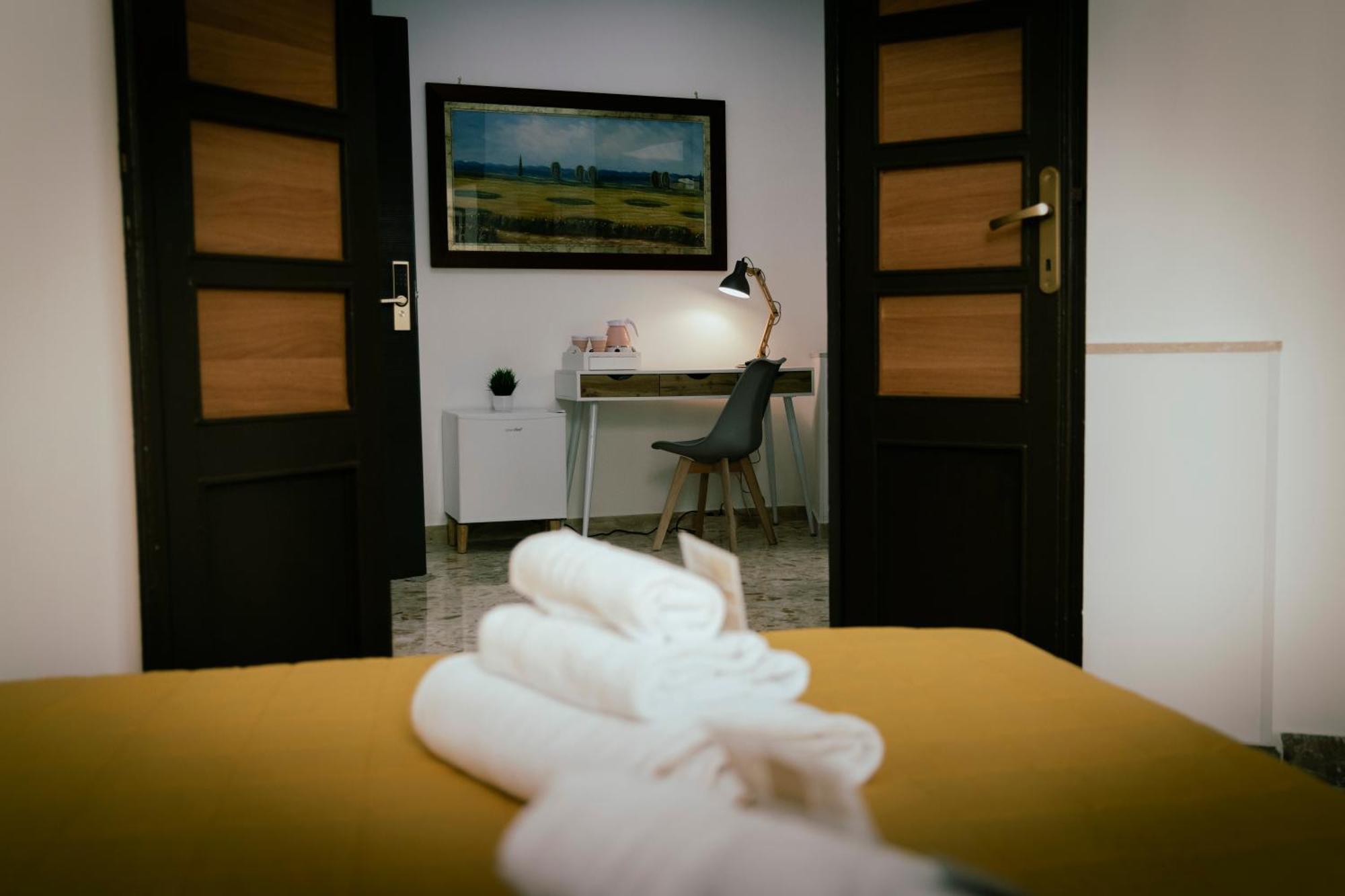Aurora A.e. Guest house *