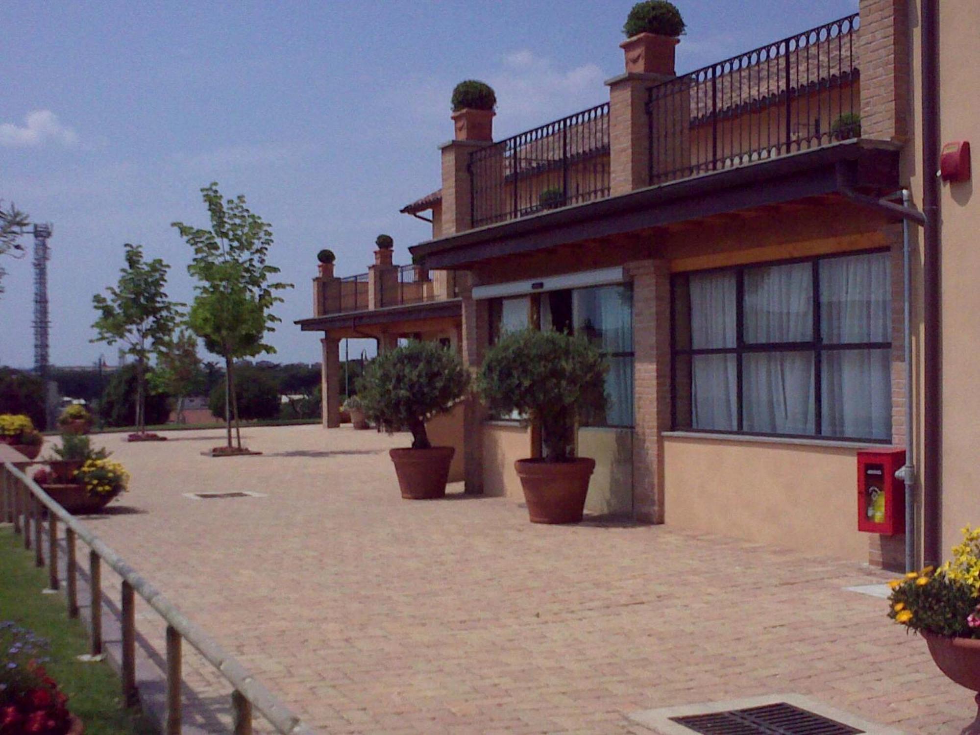 Guest house Luxardotel