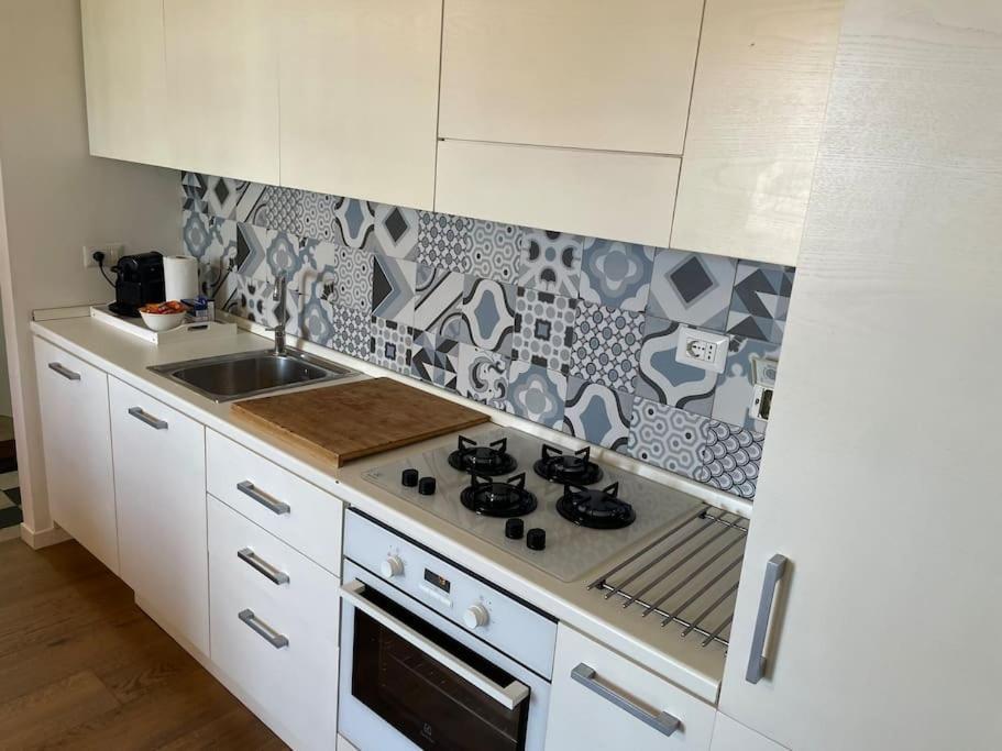 Delizioso - Vicino Metro A Apartment *
