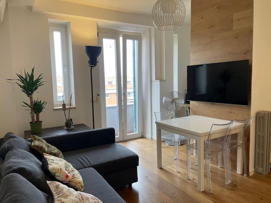 Apartment Delizioso - Vicino Metro A Rome