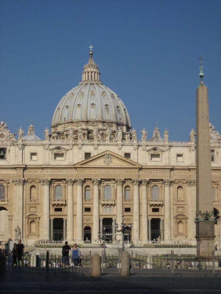 Dreams In Vaticano - Metro A *
