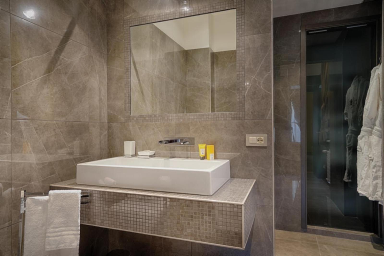 Frezza - Alta Luxury * Rome