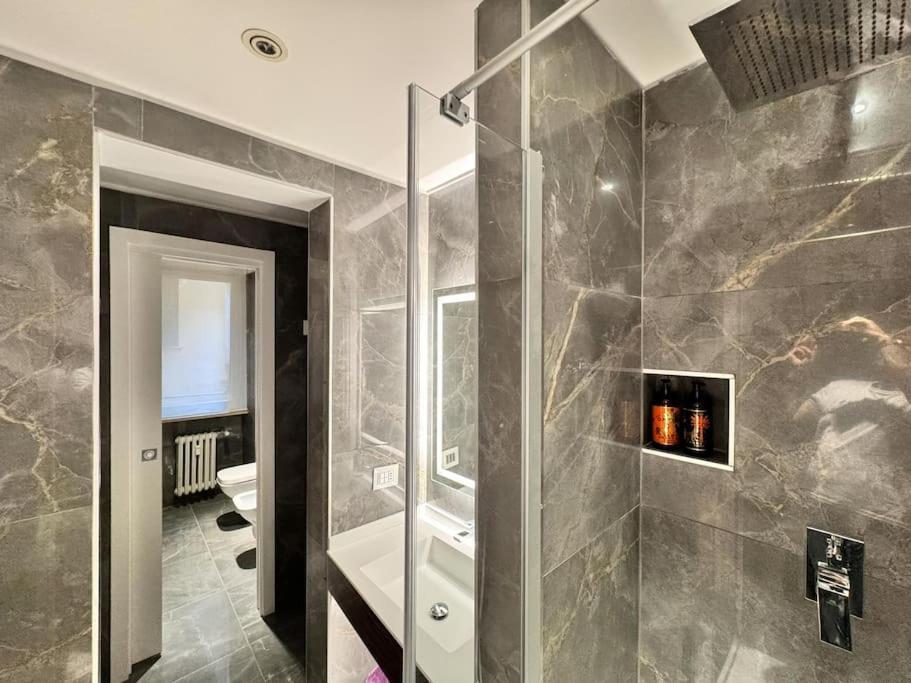 The Condotti - Luxury Serviced Appartamento