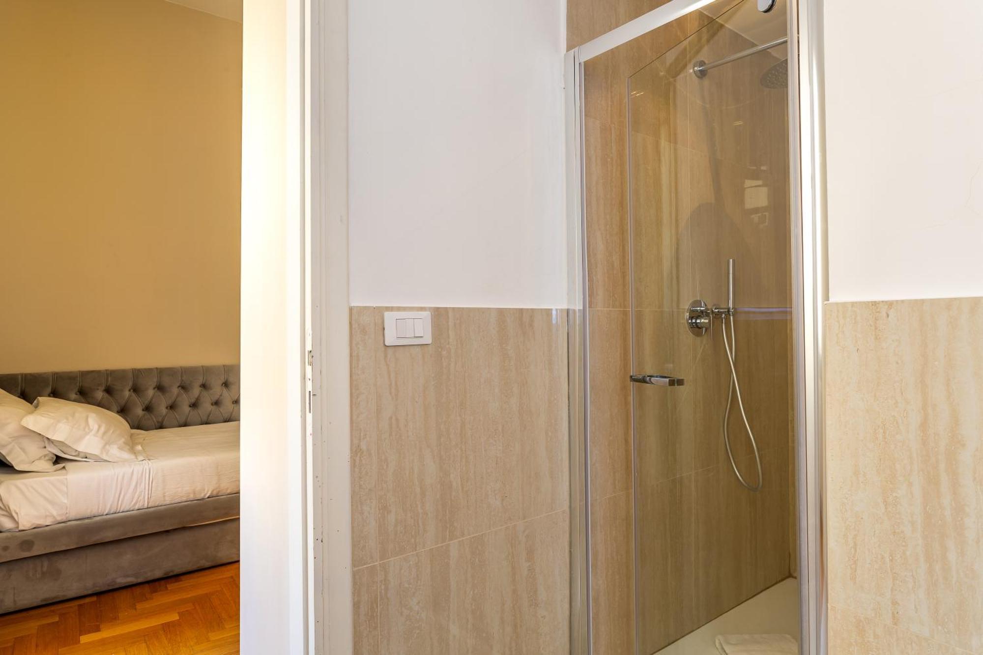 Spanish Steps Caesar Apartment *
