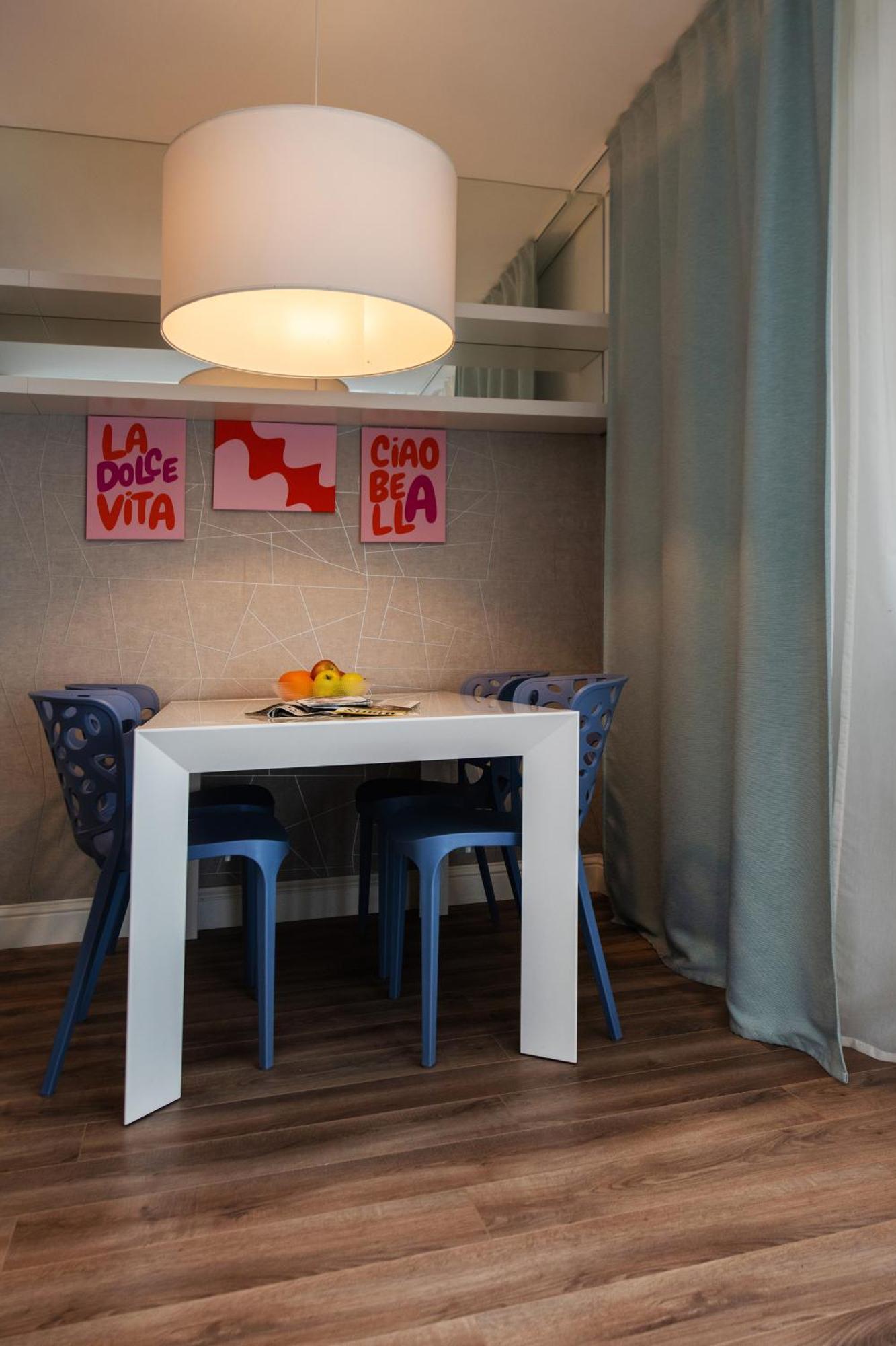 Colosseum View Apartment Rome
