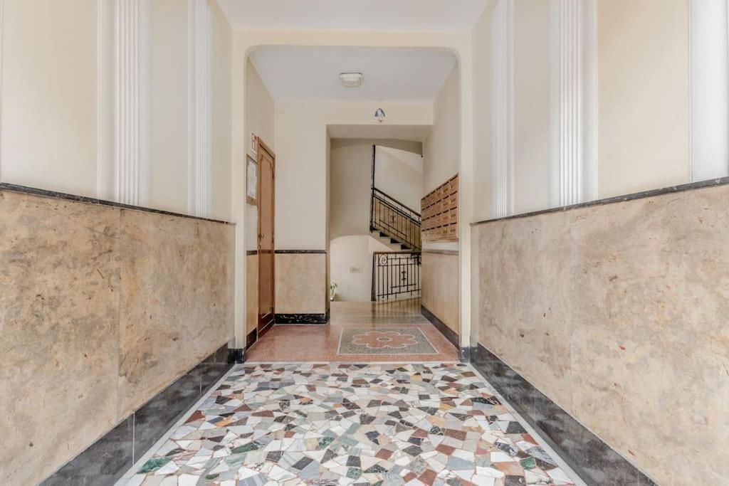 Vatican House Entire With 2 Bedrooms & Wi-fi, Just Steps From The Vatican! * Rome