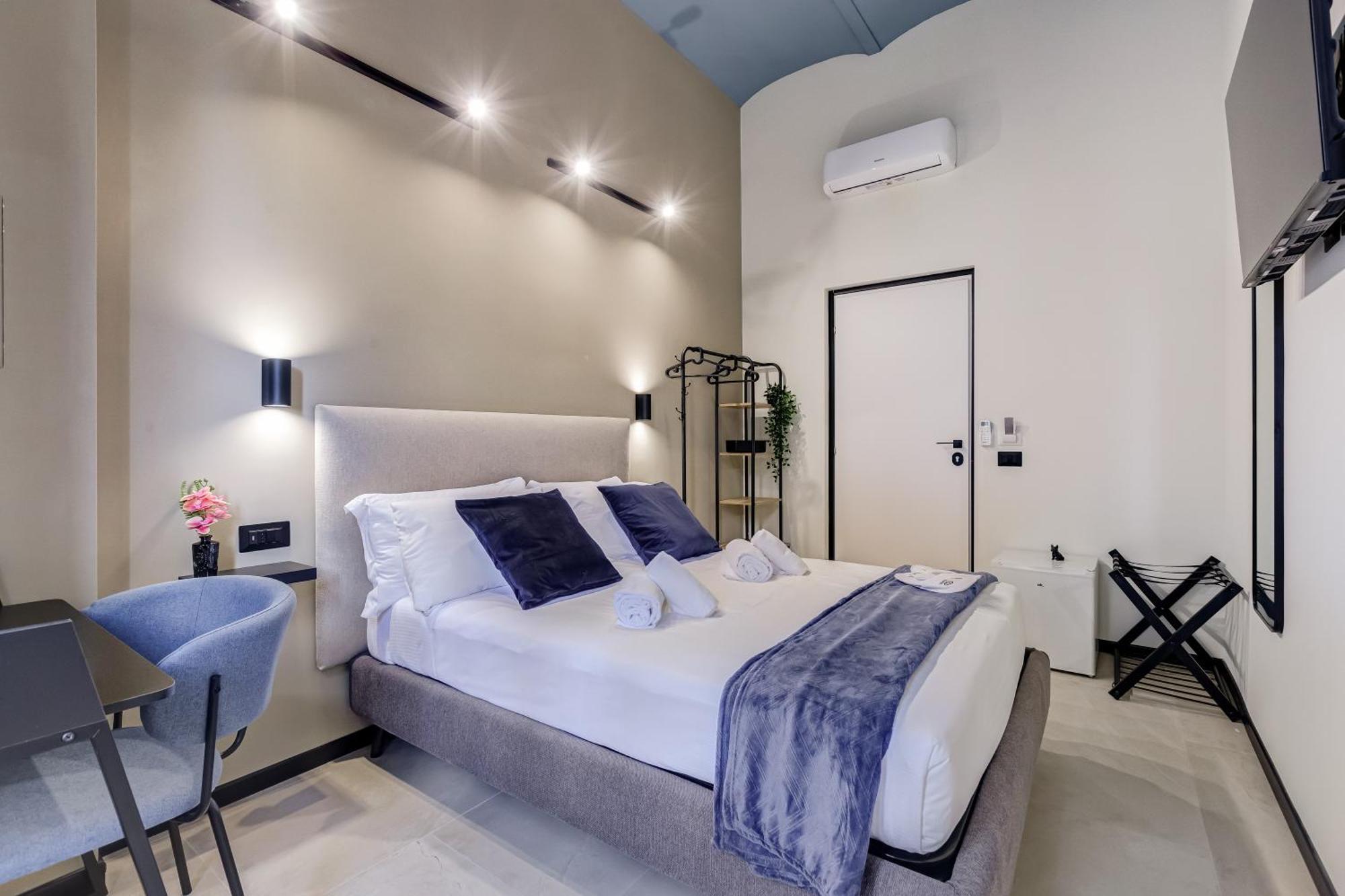 Vivilo Collection - Muggia 21 * Rome