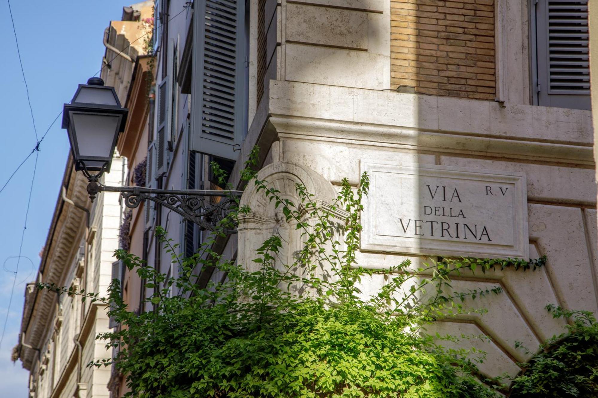 The Right Place 4u Navona Luxury Guest house