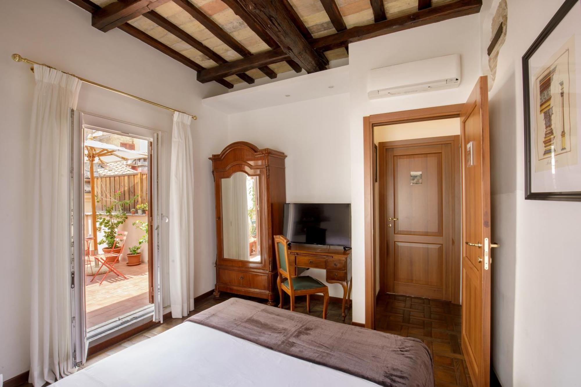 The Right Place 4u Navona Luxury Guest house 5*