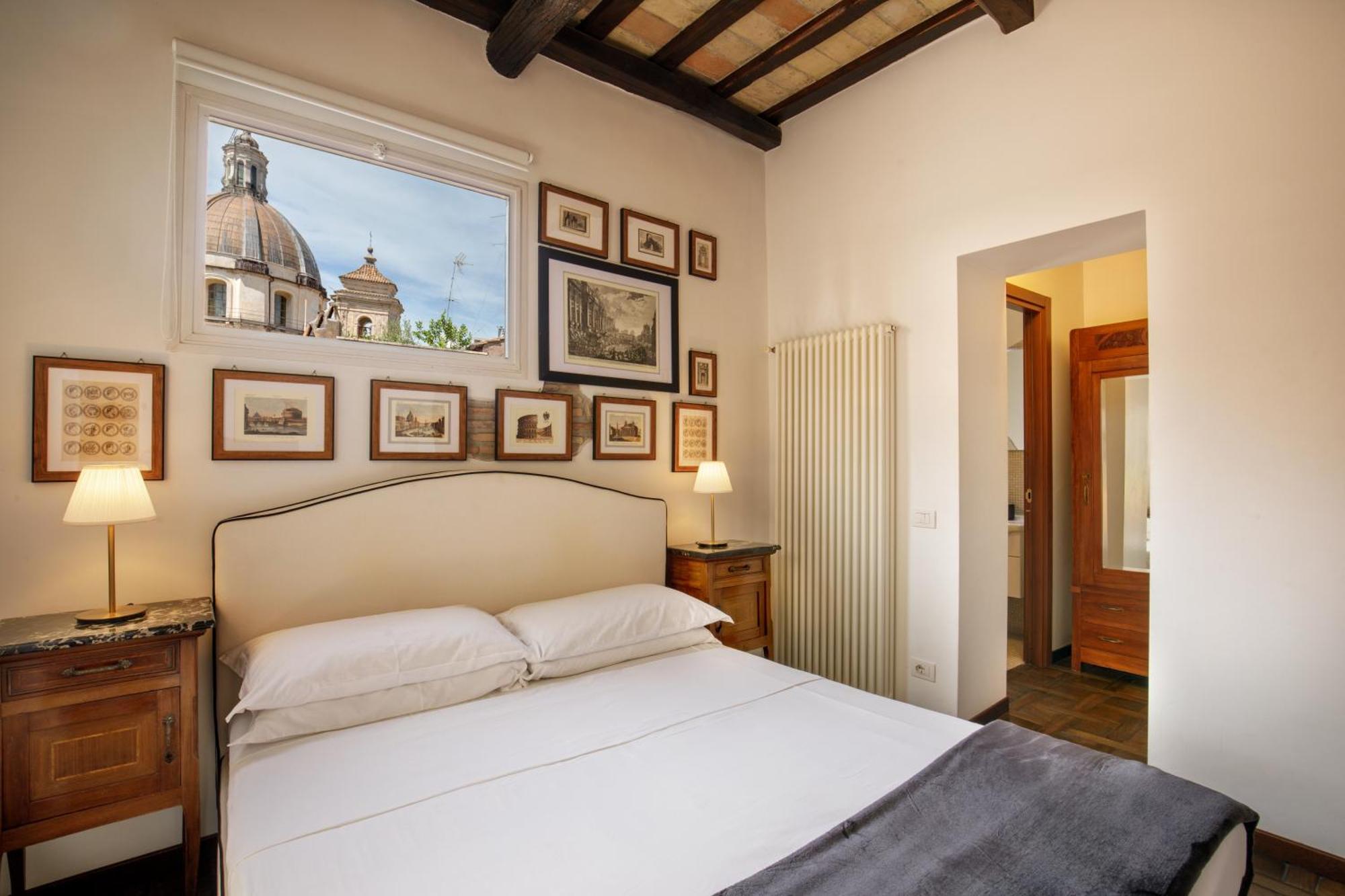 The Right Place 4u Navona Luxury Guest house 5*