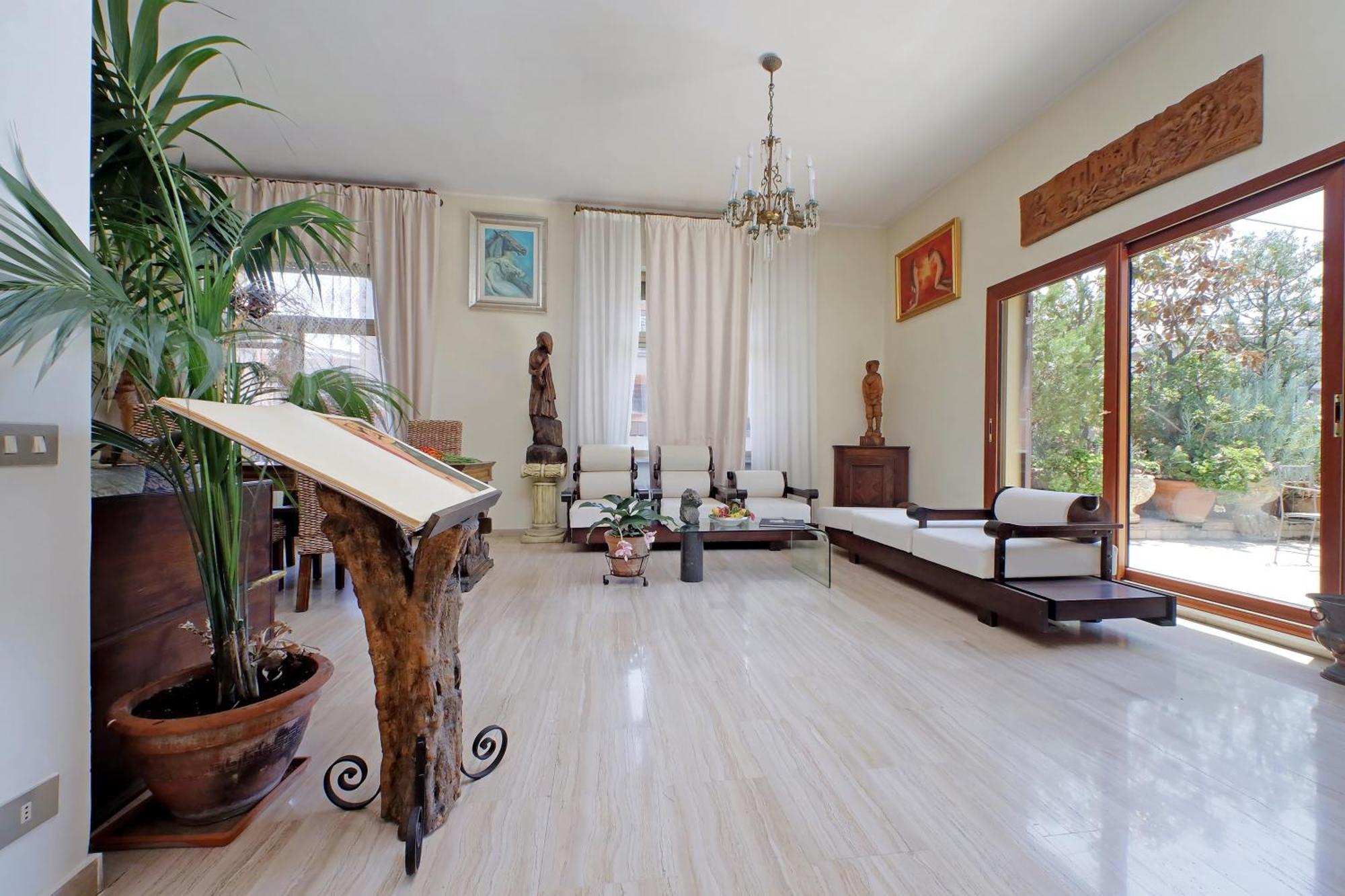 Luxury Trastevere Terrace Apartment *