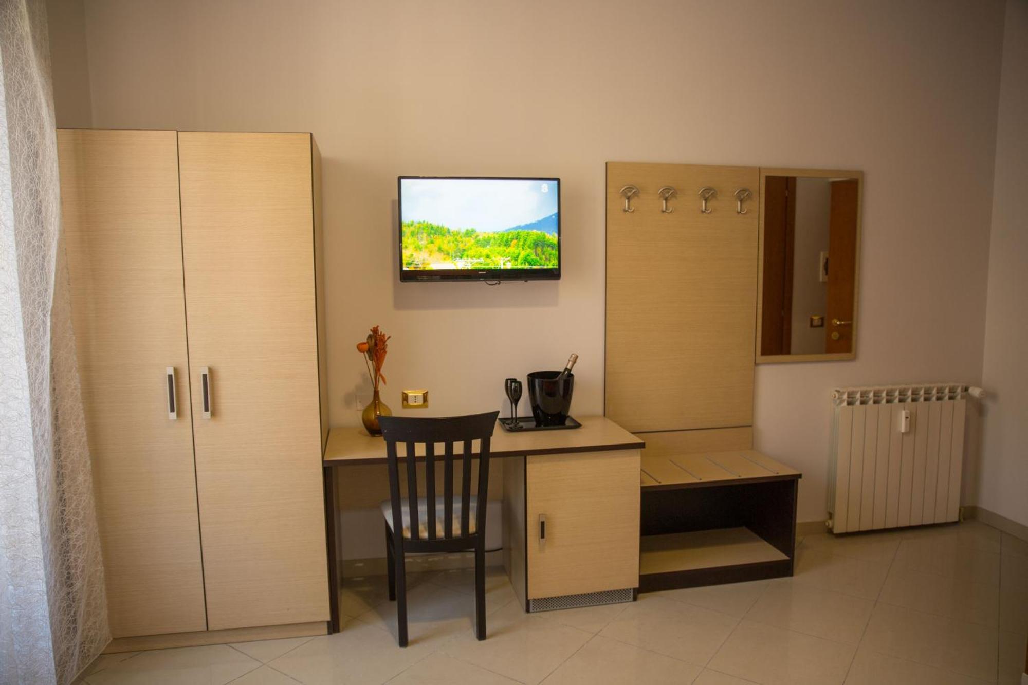 Guest house Seasons 2*
