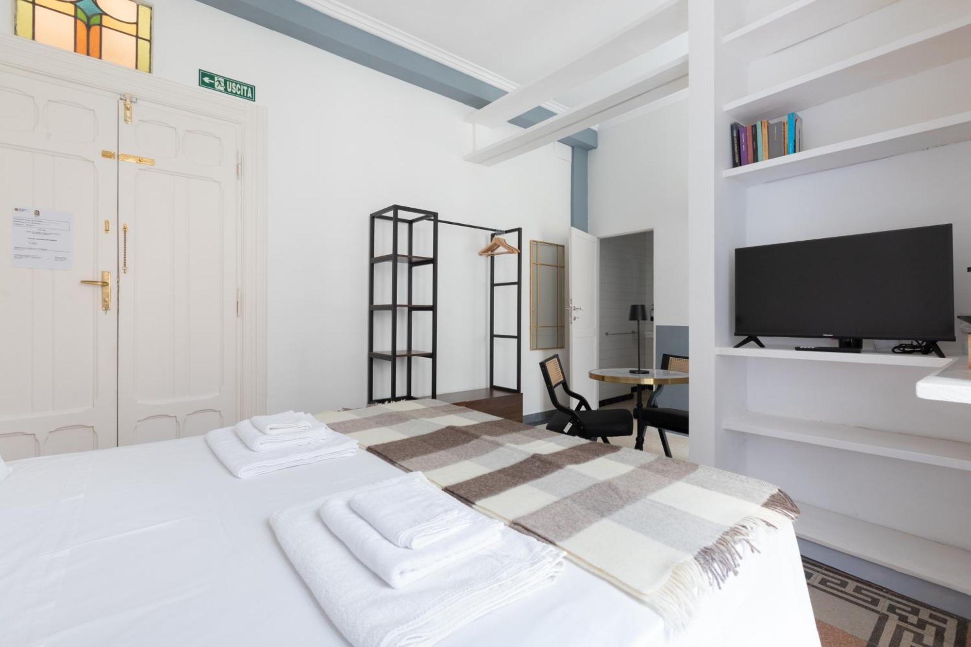 Del Mercato Bed & Breakfast *