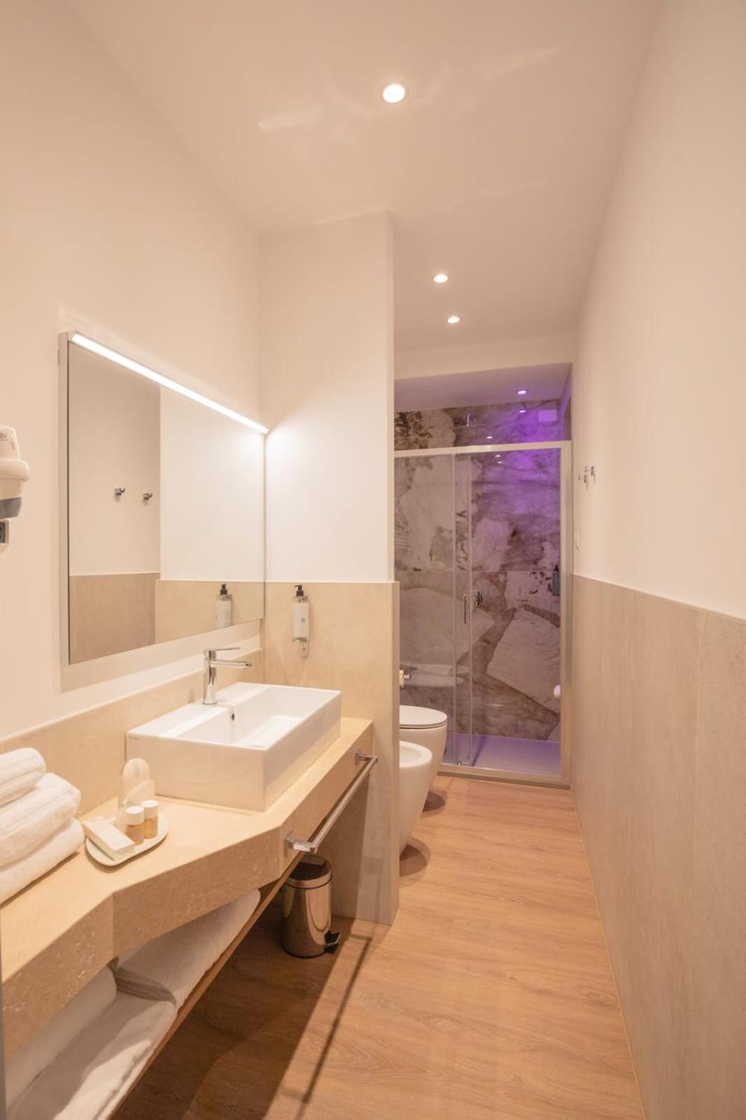 Trevi Monti House Affittacamere Roma