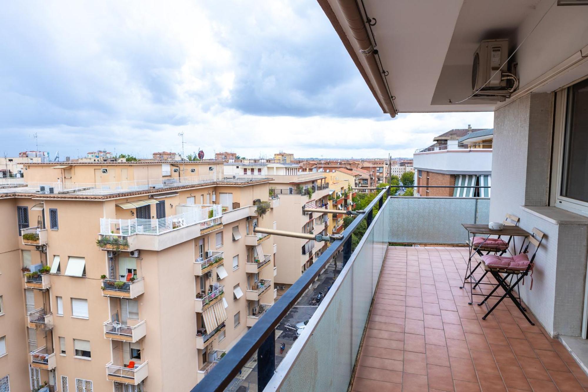 Apartment Casa Maresa Family House Metro A Rome
