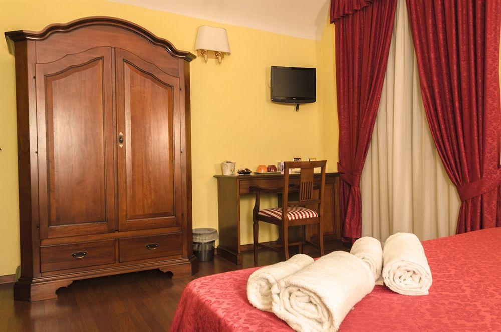 San Pietro Candia 25 Guest house 3*