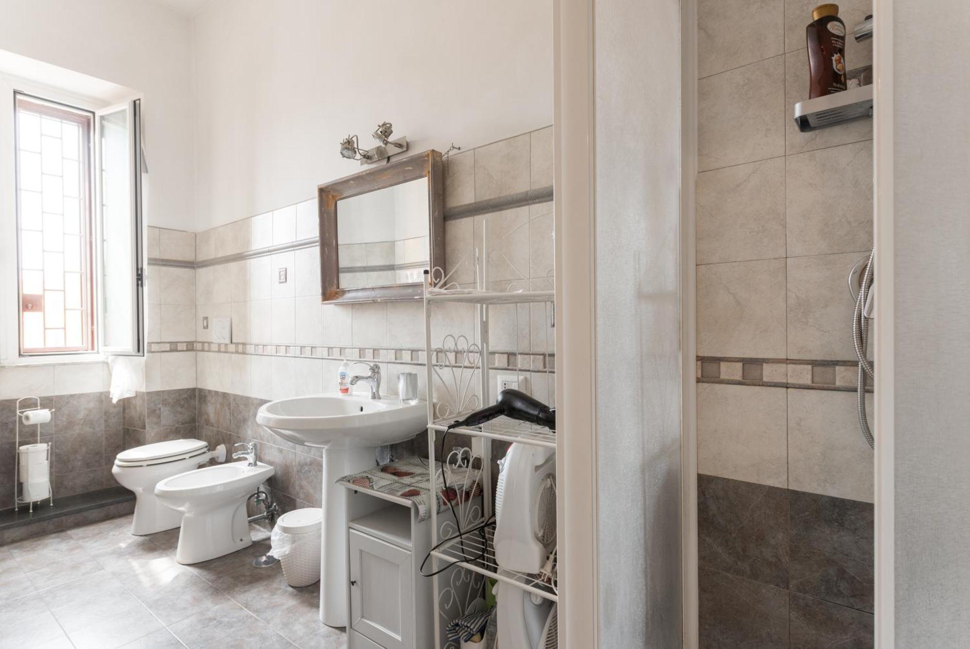 Casa Via Cesena Rome