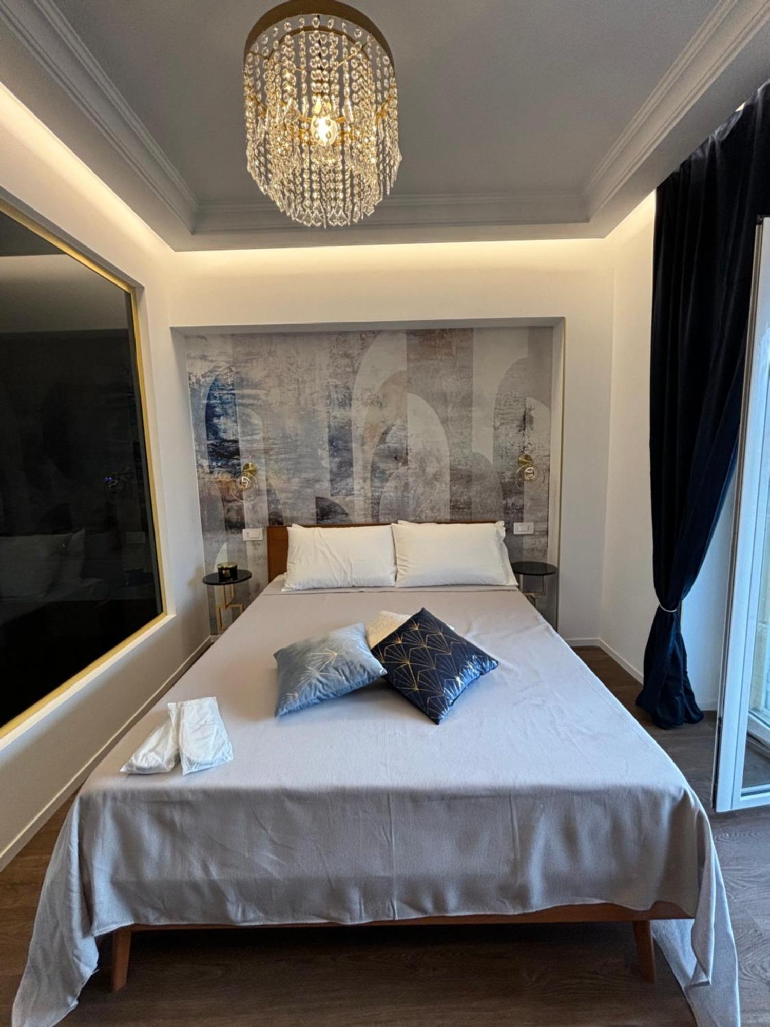 Atrium Regal Bed & Breakfast