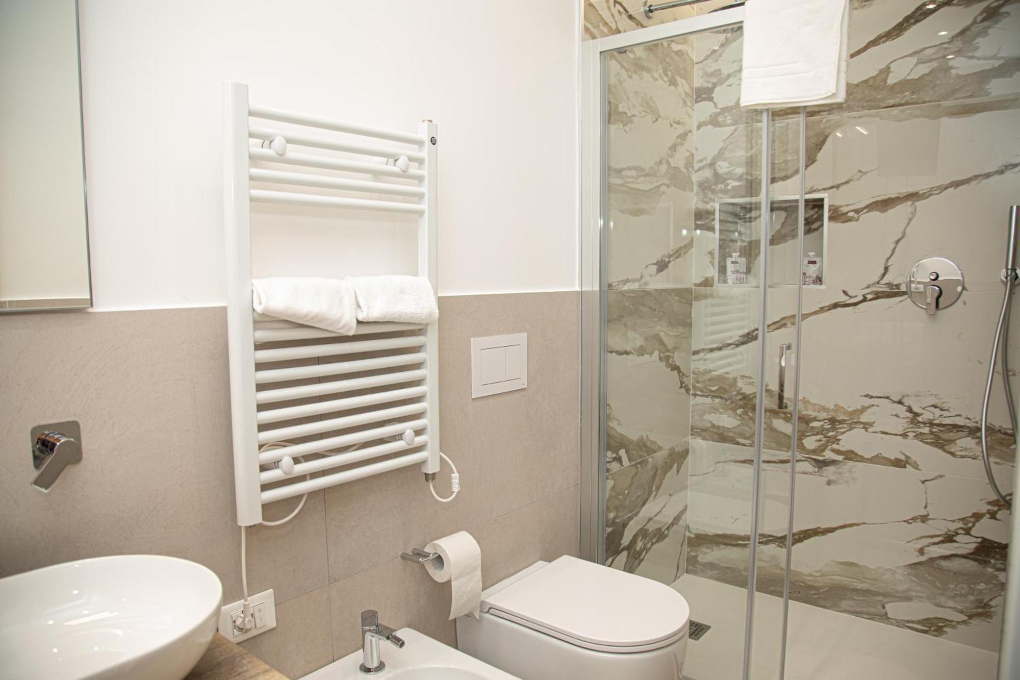 Roxy Luxury House Bed & Breakfast Rome