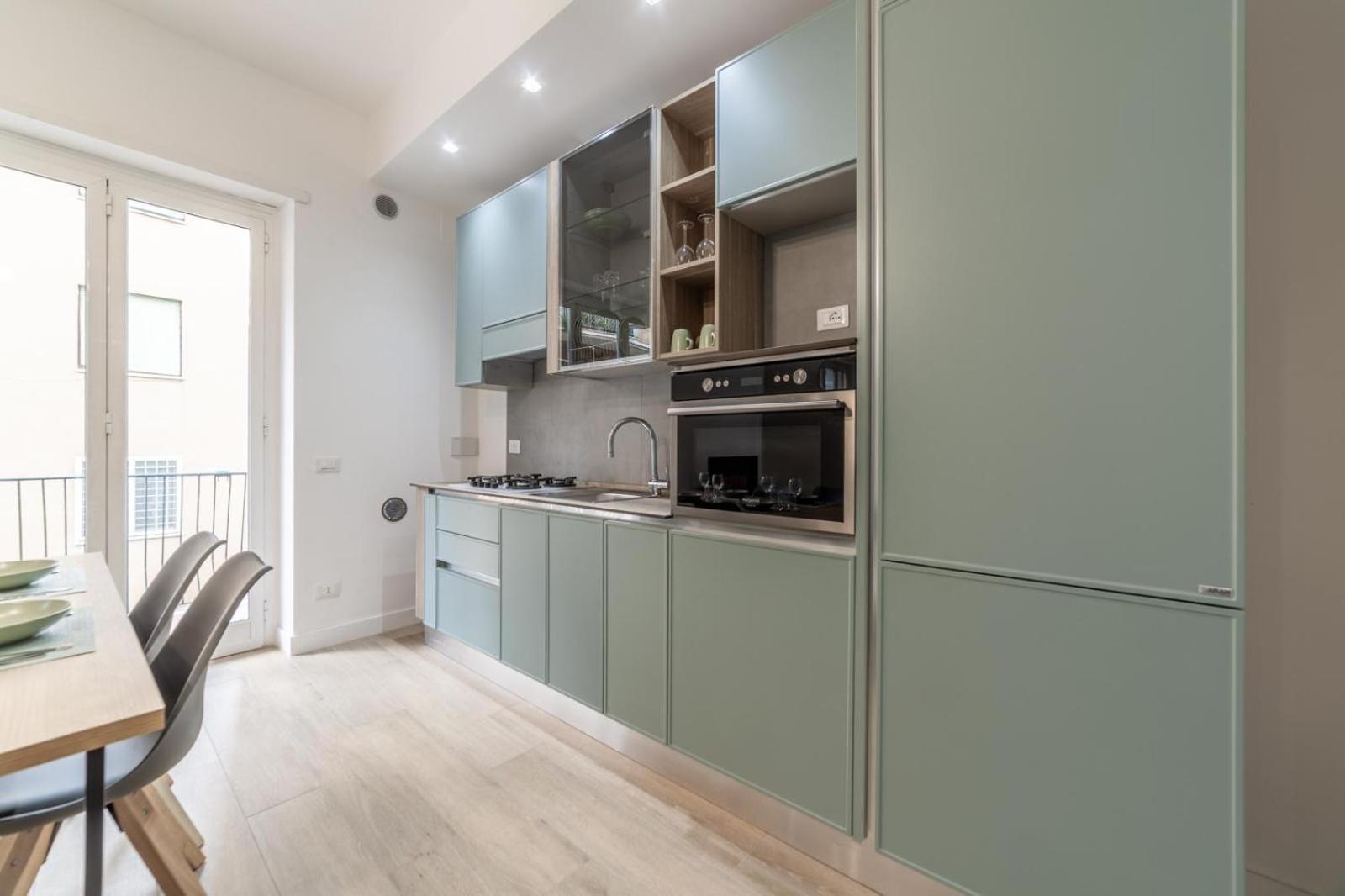 Domus 124, Elegant Comfort With Parking Rome