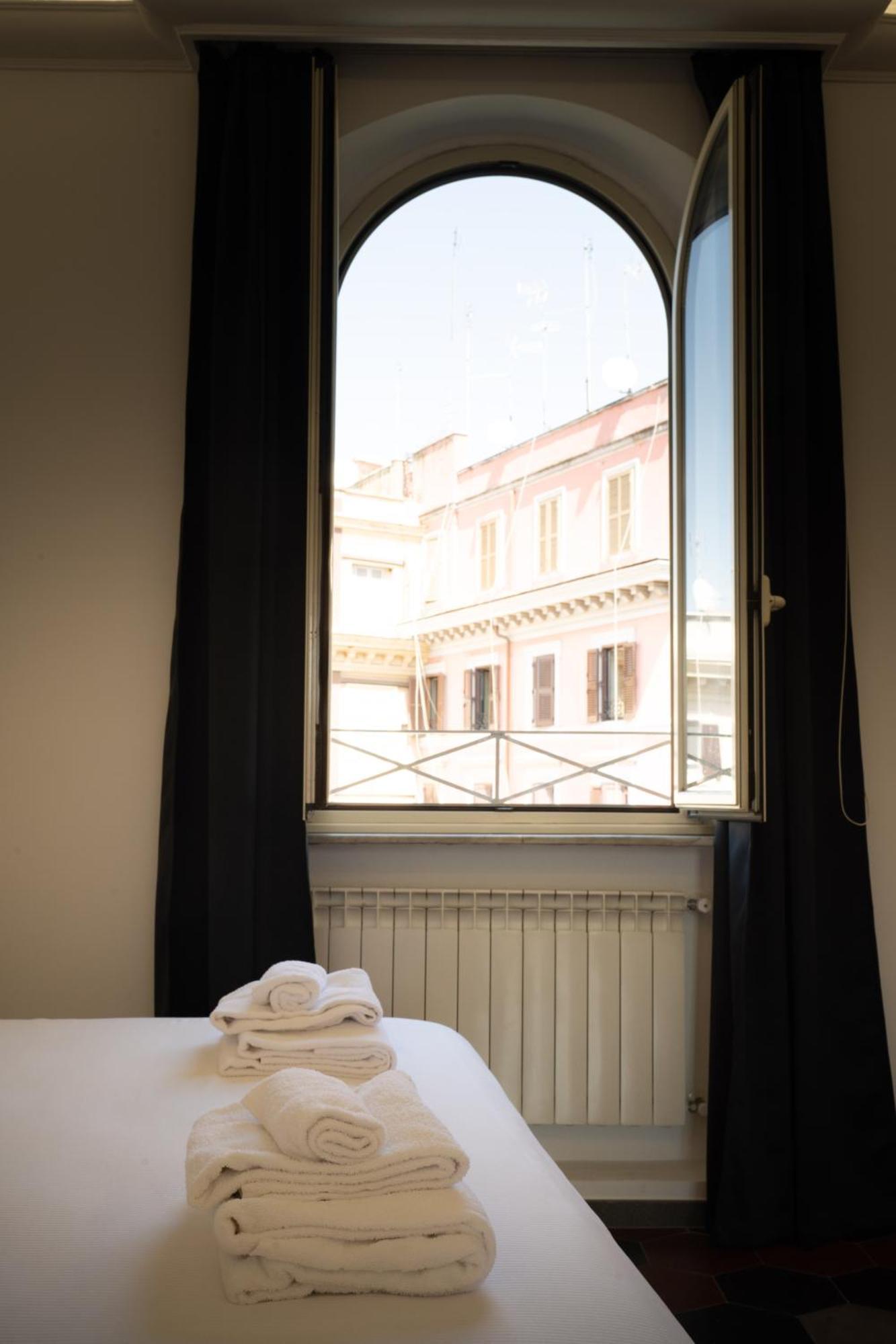 Urbe Colosseo Bed & Breakfast 2*