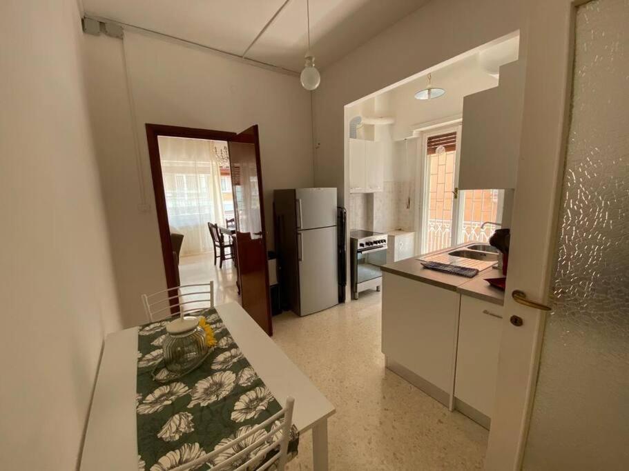 Johnny's Monkeys Apartment Rome