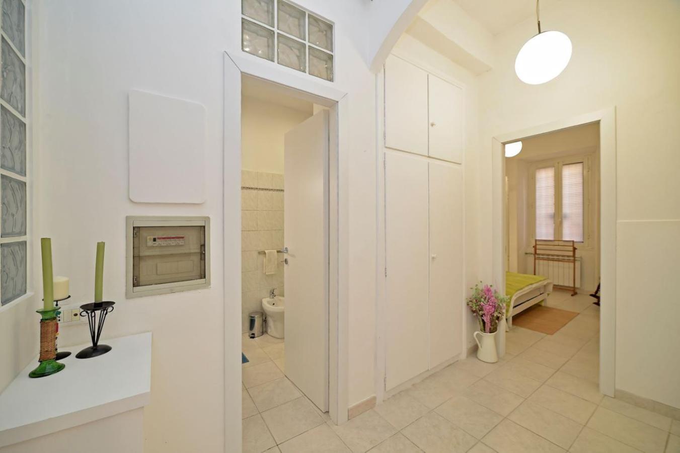 Lucia Ponte Milvio Apartment *