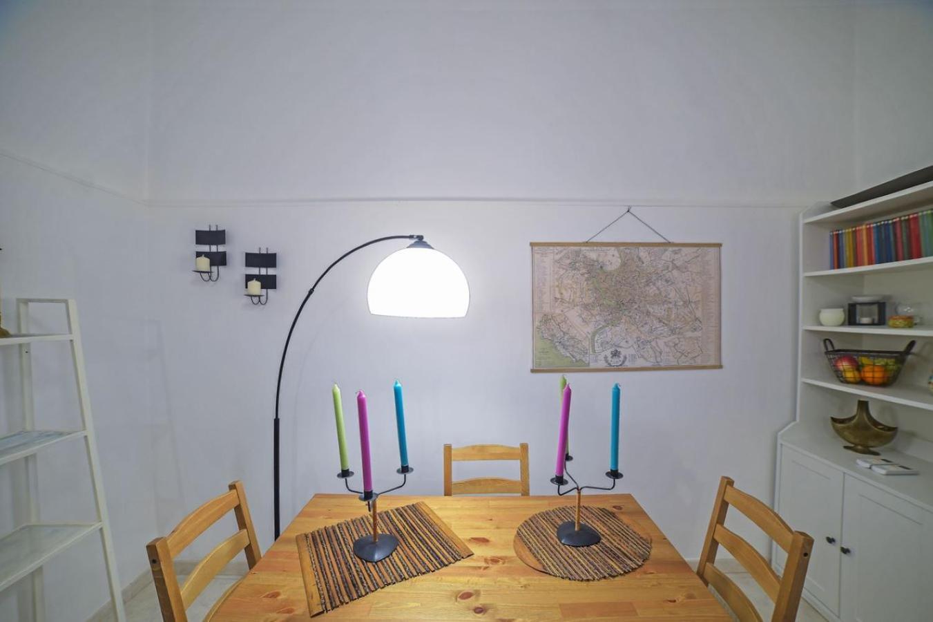 Lucia Ponte Milvio Apartment
