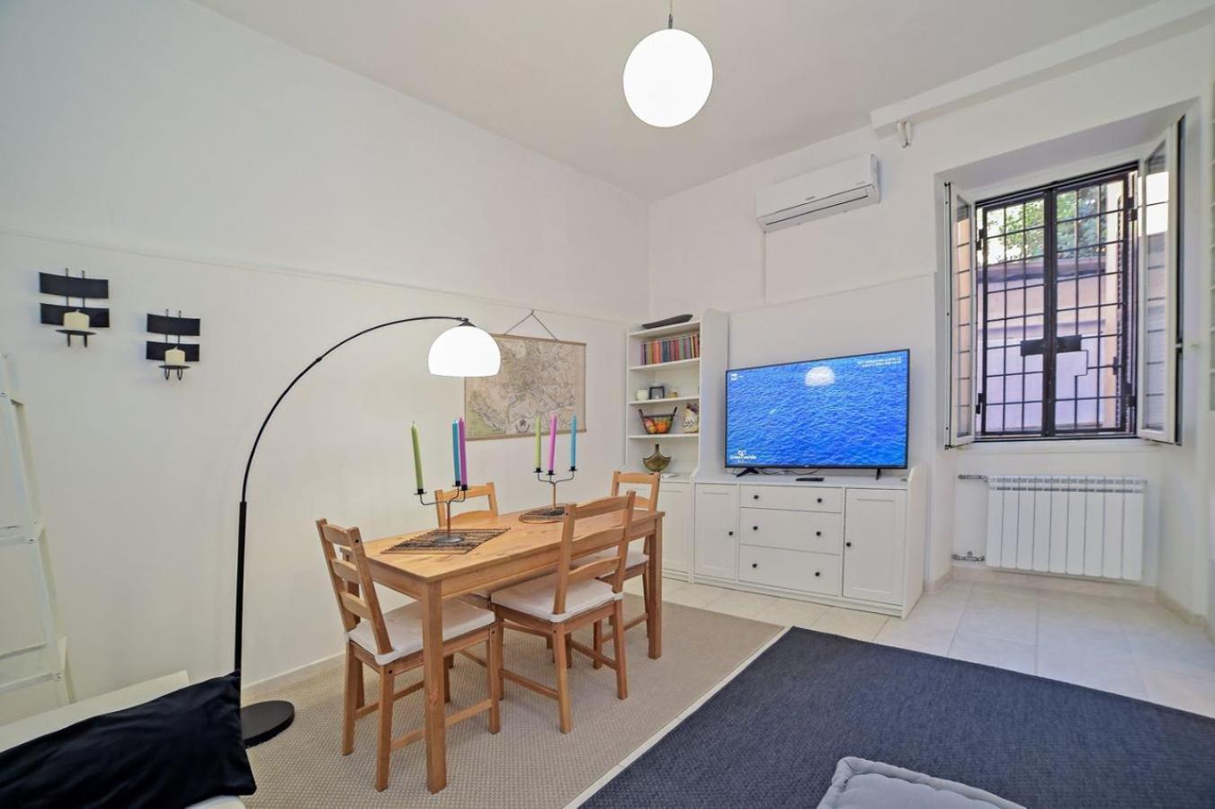 Lucia Ponte Milvio Apartment *