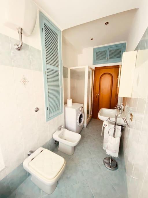 Appartamento Charming & Quiet With Private Deck Next To Metro Roma