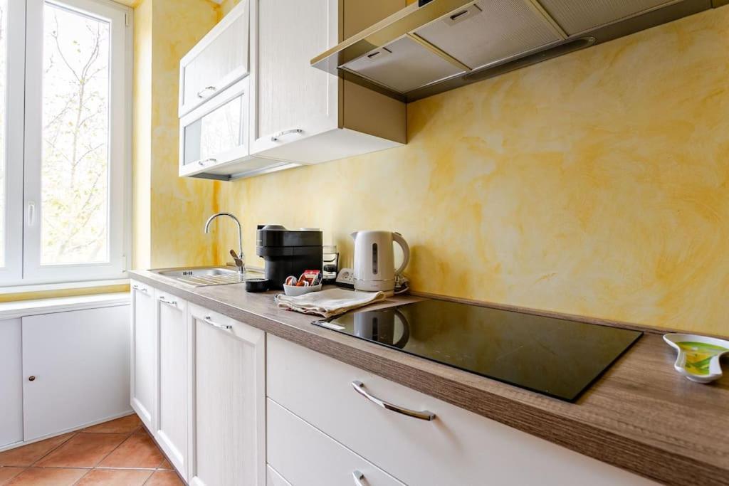 Apartment Corradi 4 With Terrace Rome