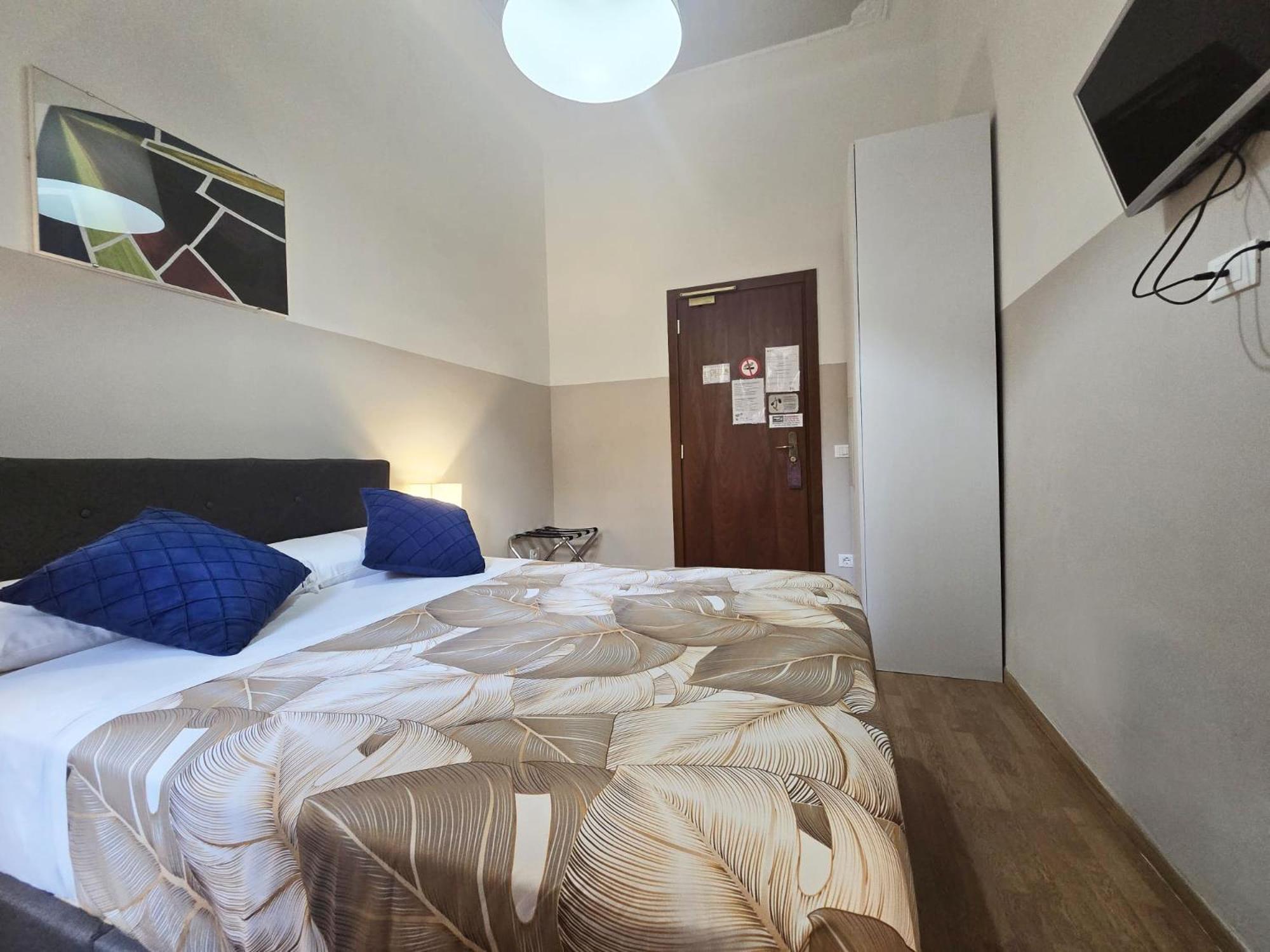 Sweet Life Guesthouse 3*