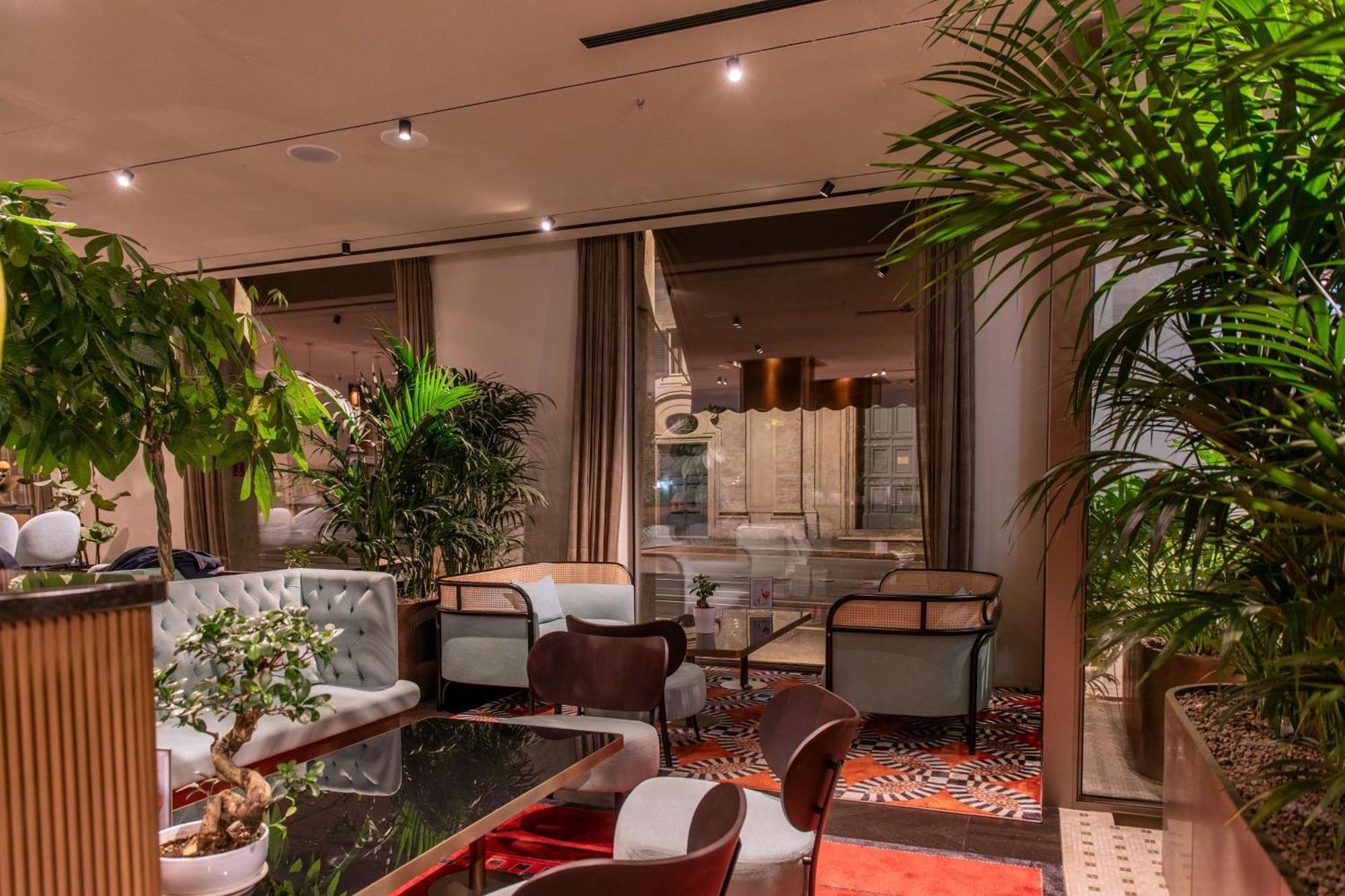 Radisson Collection Hotel, Antica Hotel Rome