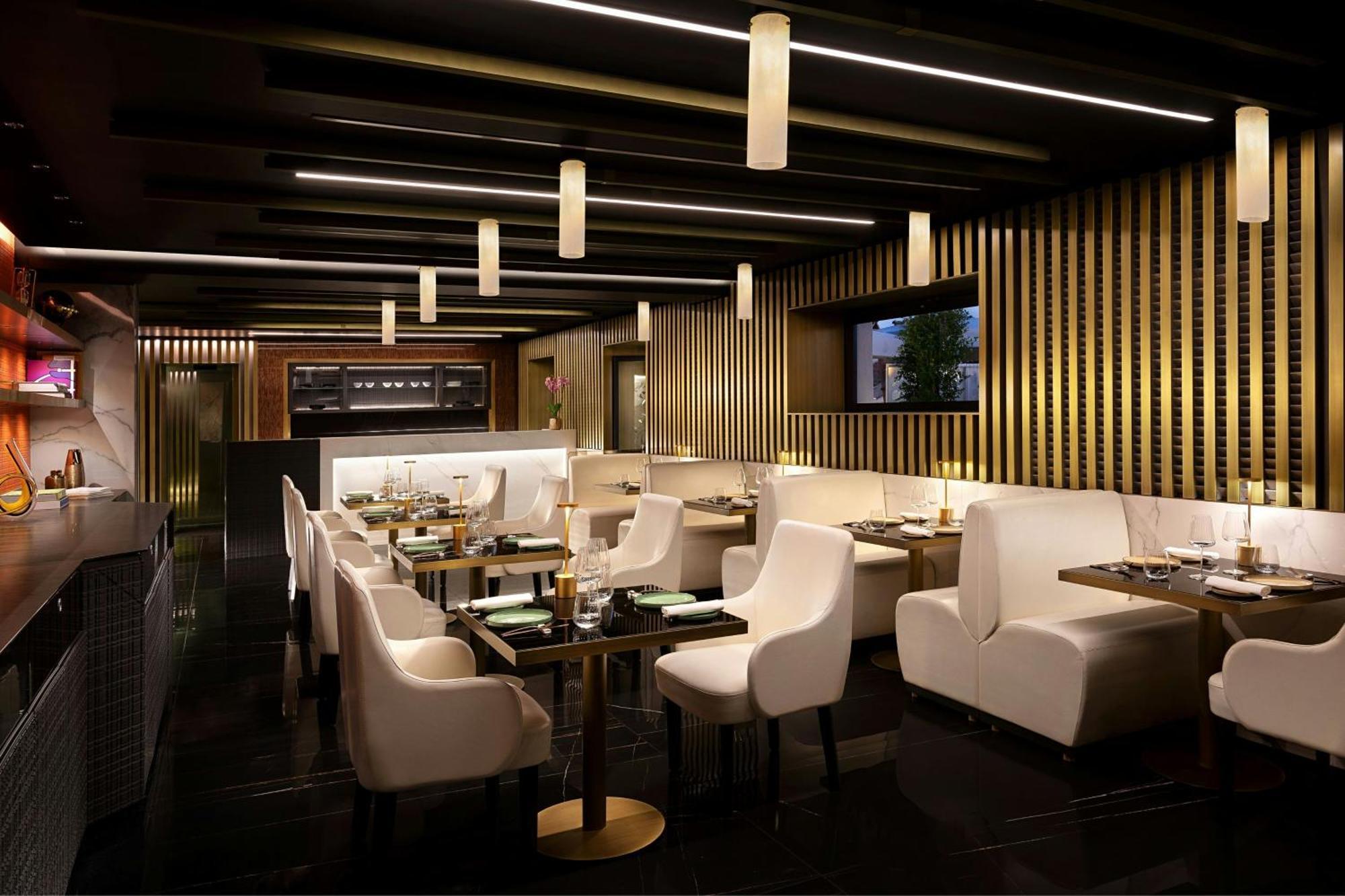 The Pantheon Iconic Hotel, Autograph Collection Hotel 5*