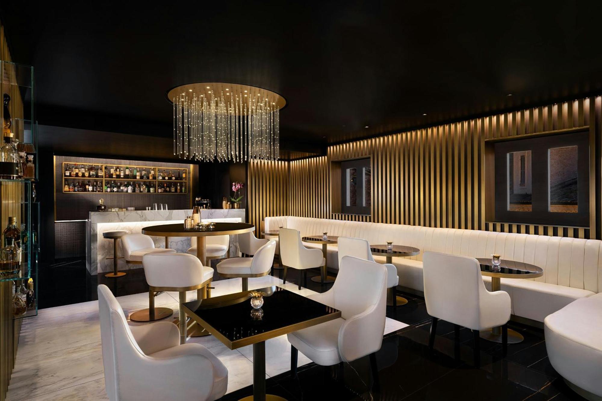 The Pantheon Iconic Hotel, Autograph Collection Hotel 5*