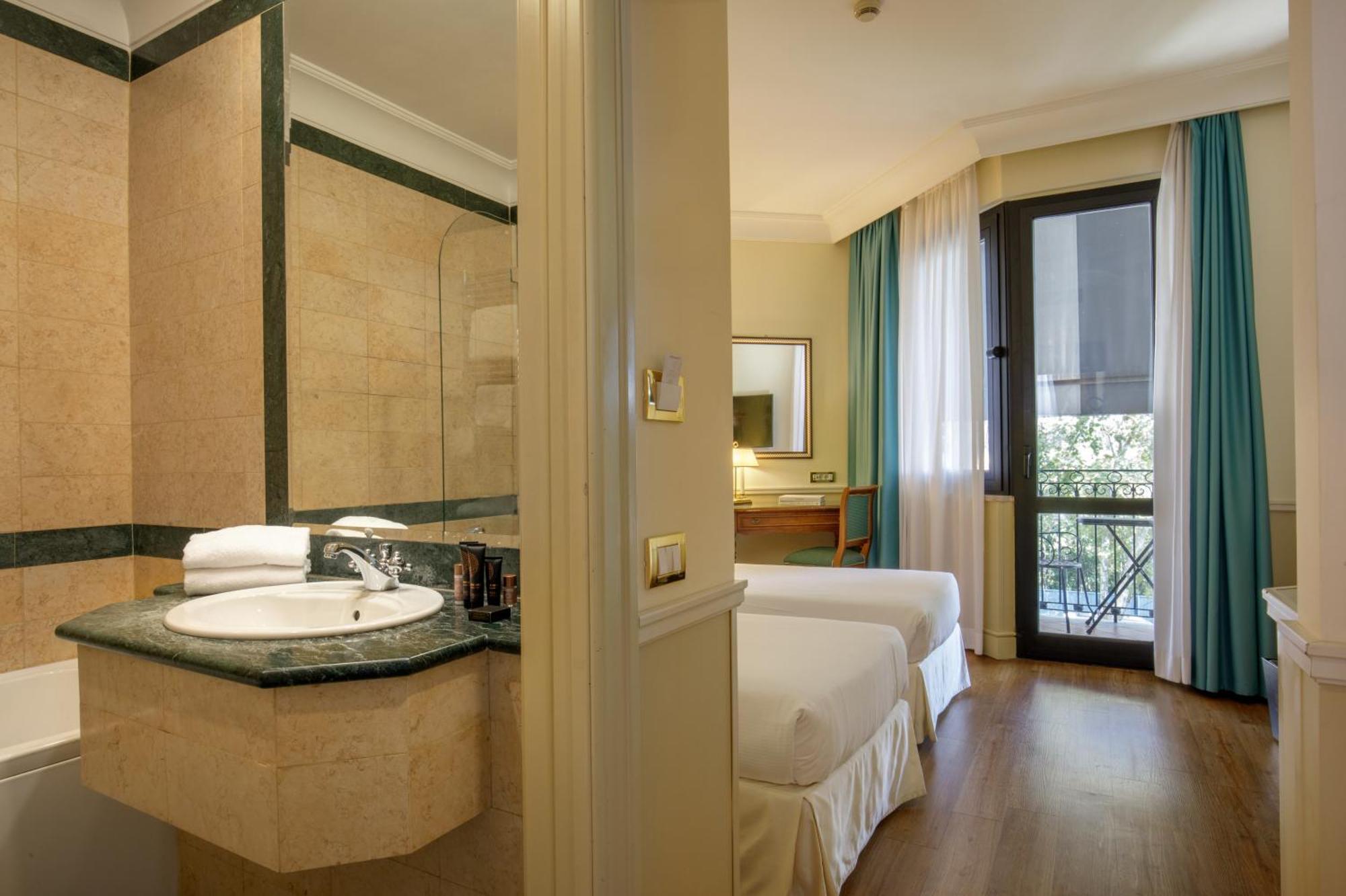 Hotel Donna Laura Palace By Omnia 4*