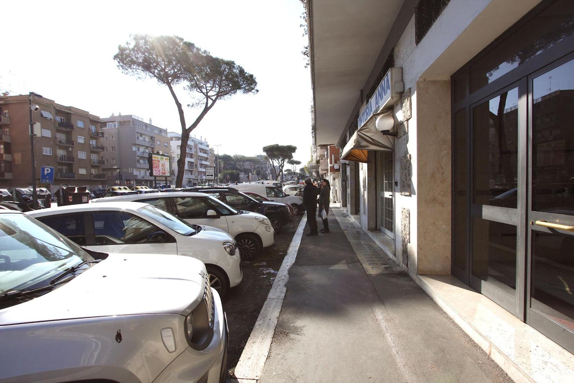 Vigna Clara 2br House * Rome